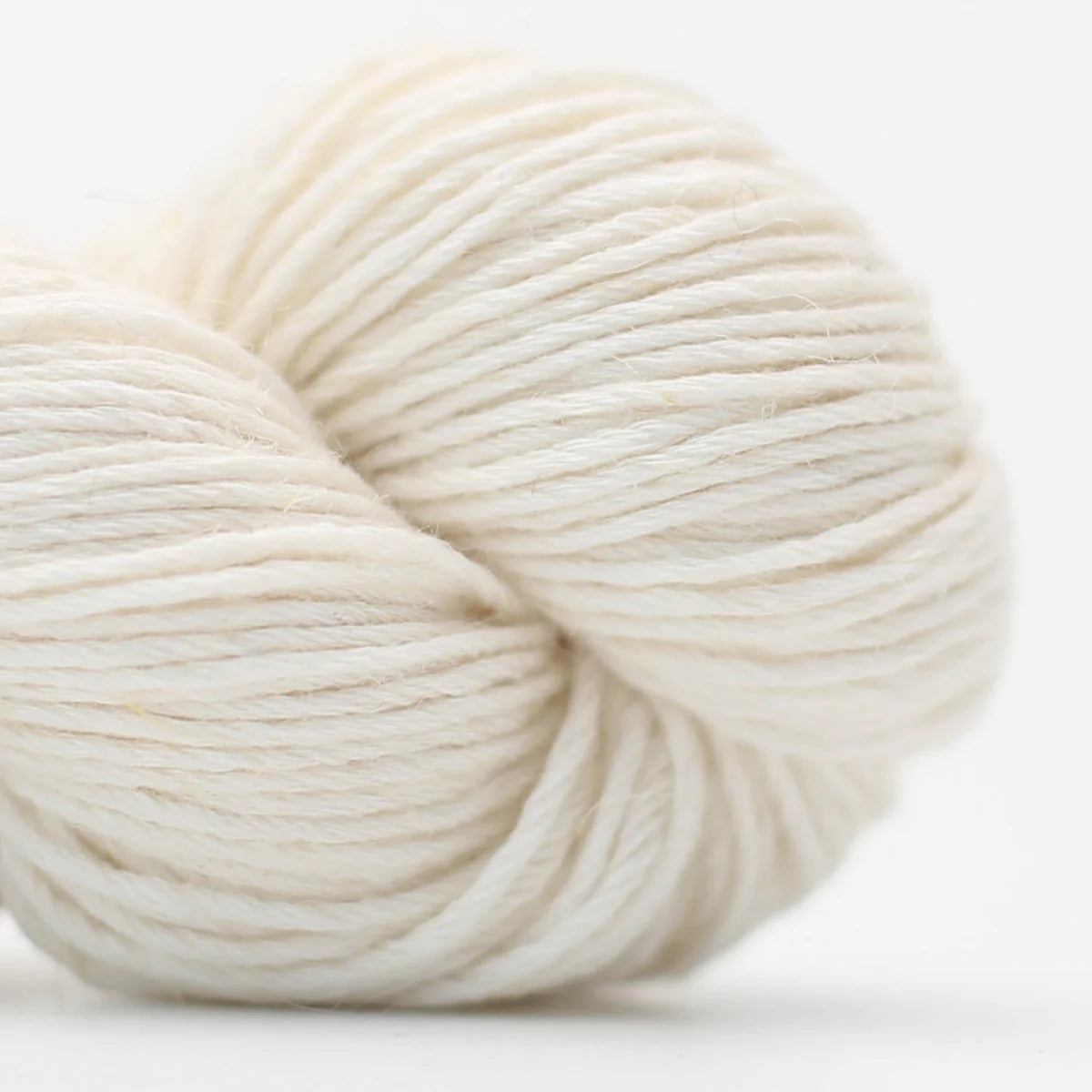 Erika Knight Studio Linen - 400 - Milk