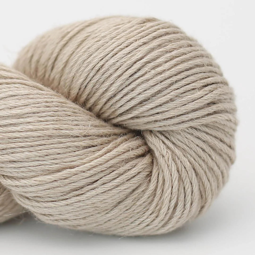 Erika Knight Studio Linen - 401 - Bone