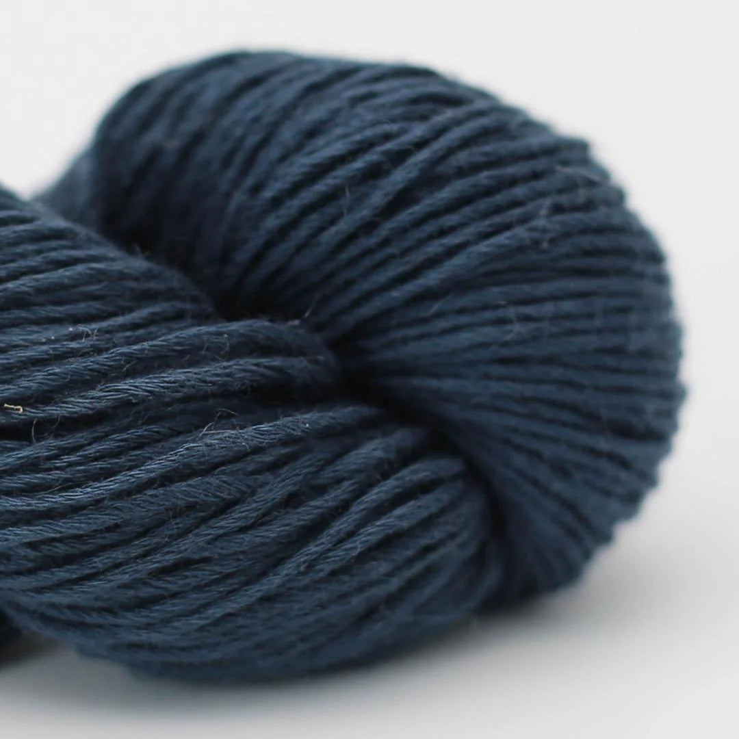 Erika Knight Studio Linen - 404 - Neo