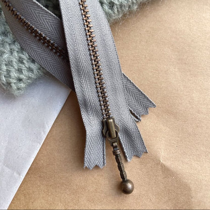 Zipper 23 cm Flint PetiteKnit