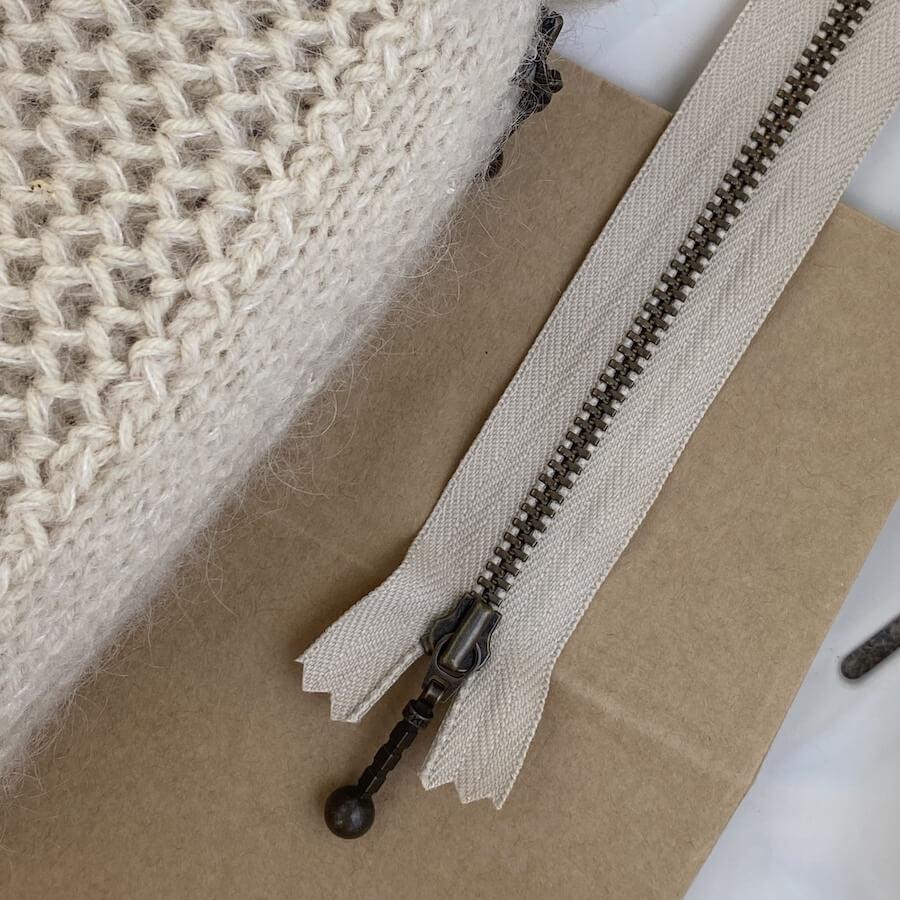 Zipper 28 cm Sand PetiteKnit