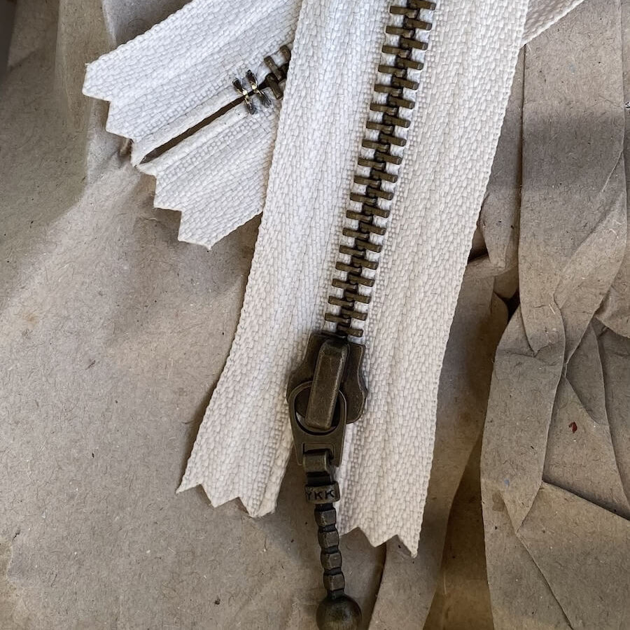 Zipper 35 cm Almond PetiteKnit