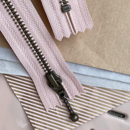 Zipper 35 cm Powder Pink PetiteKnit