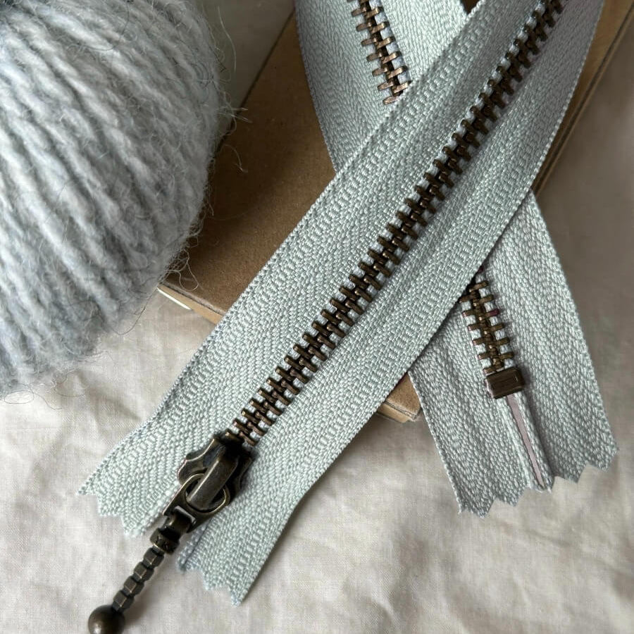 Zipper 35 cm Sea Foam PetiteKnit